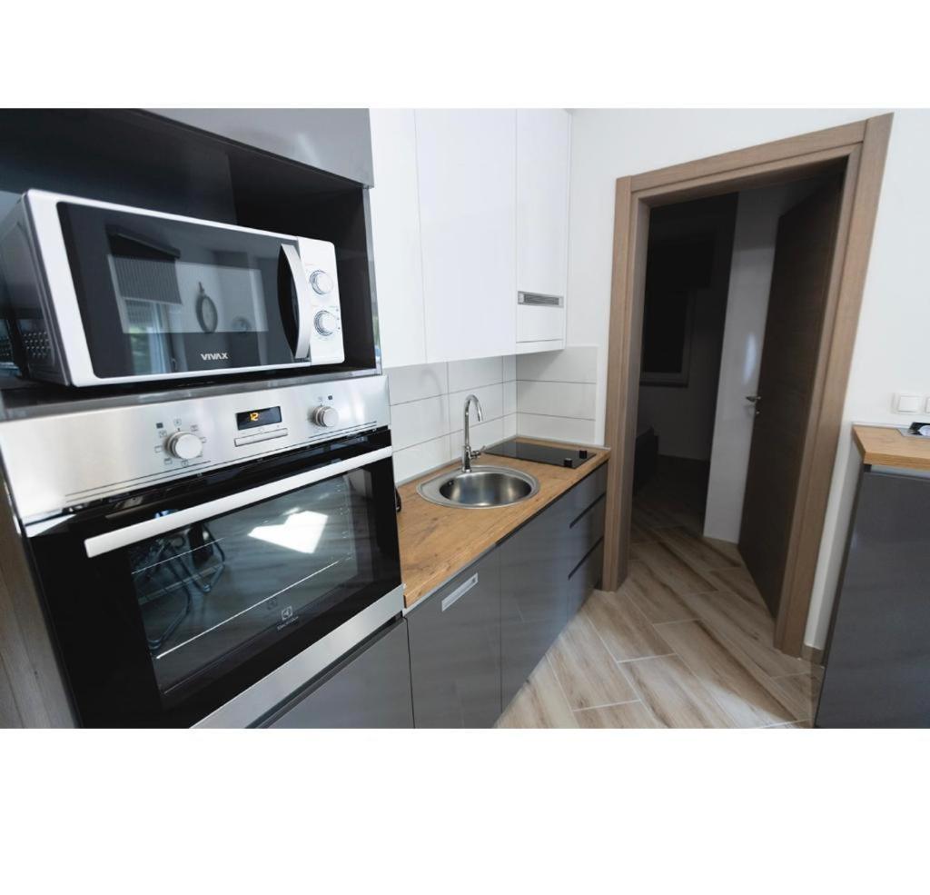 Apartmani Jedro Šilo Buitenkant foto