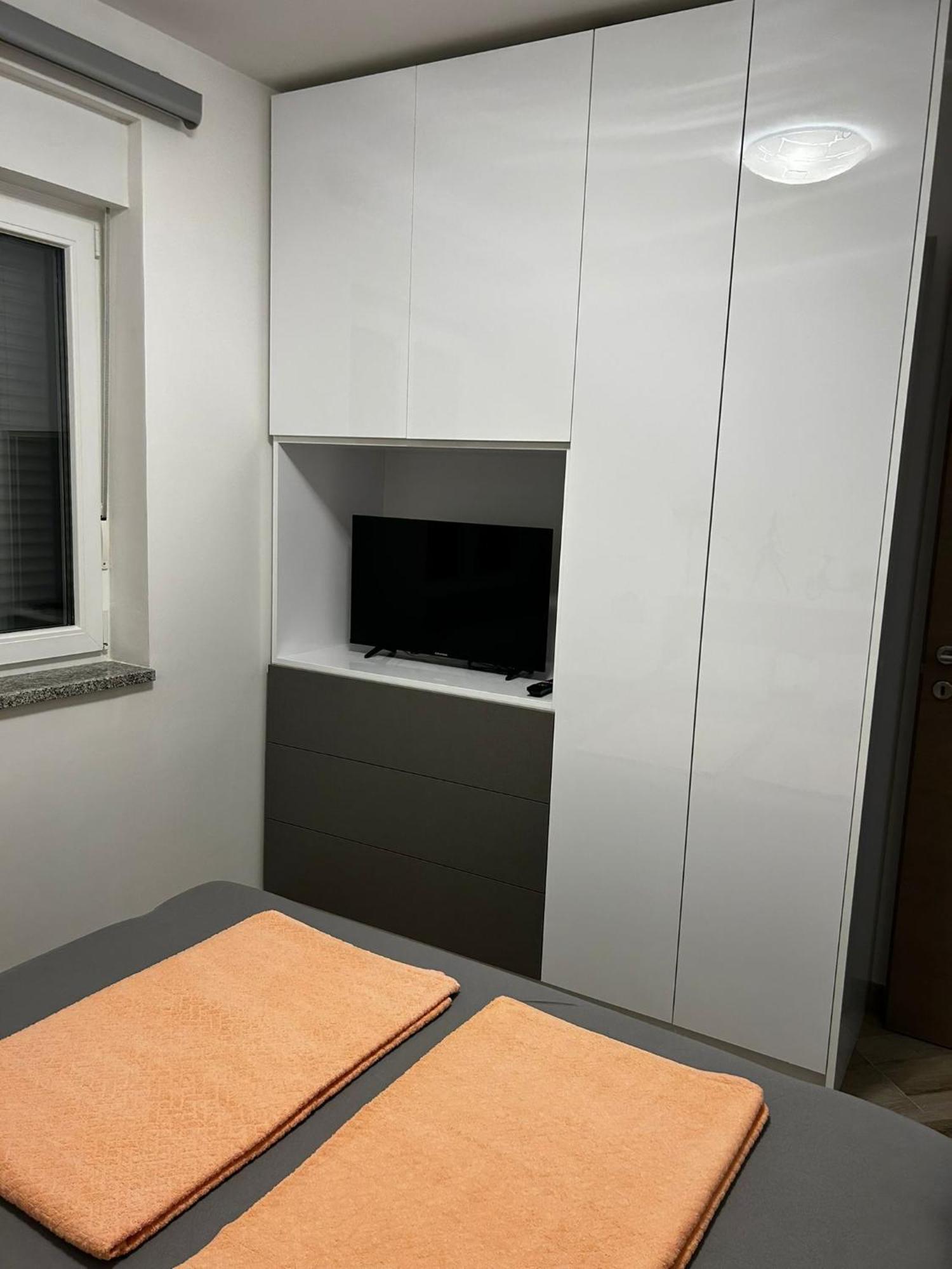 Apartmani Jedro Šilo Buitenkant foto