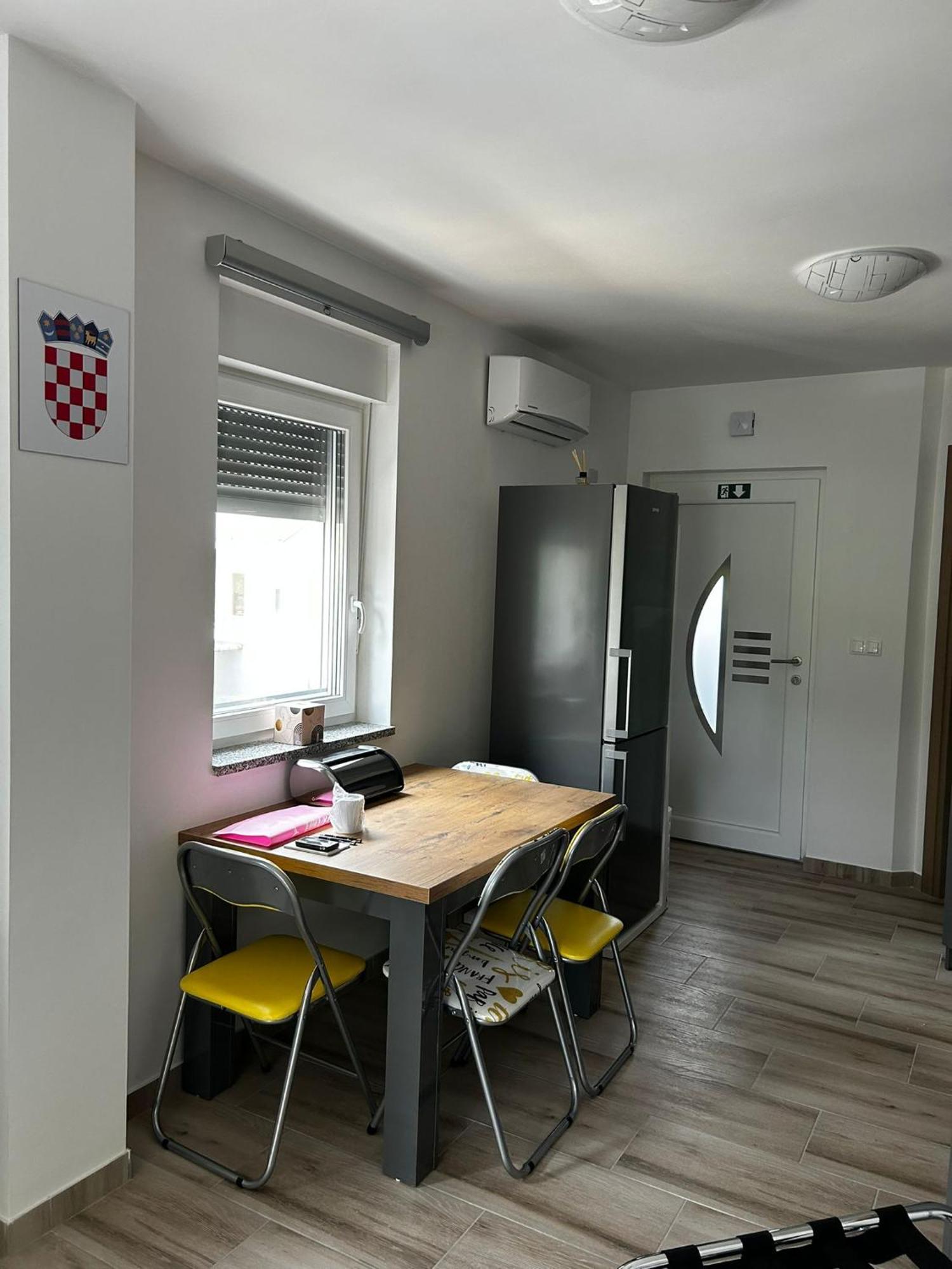 Apartmani Jedro Šilo Buitenkant foto